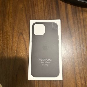 Apple iPhone 12 Pro Max Silicone Case with MagSafe!